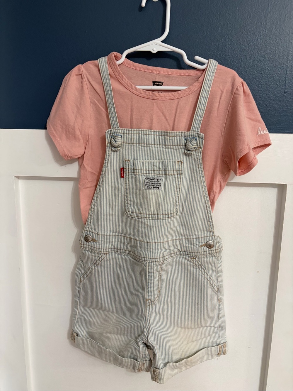 Levi's Girls' Hickory Stripe Denim Knot Strap Shortalls Pink Undershirt Size 6X